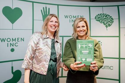 En el Día Internacional de la Mujer, la reina participó de una reunión sobre la mejora de la salud de la mujer (Foto: Instagram @koninklijkhuis)