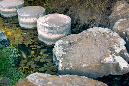 En el diseño de un jardín japonés, las piedras deben tener una conexión especial con el paisajista.