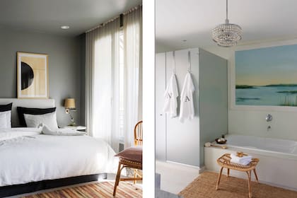 En el dormitorio principal, el gris se vuelve cálido con los tonos terrosos en la alfombra (Olivia D.), la silla (Negro) y la pintura minimalista (Färg Art). Acolchado y almohadones (De Arrieta).