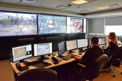 En el edificio de General Hornos 238, Barracas, funciona el sistema de atención de emergencias integrado