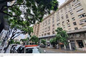 Subastan un piso entero en un edificio del centro porteño por menos de US$600/m2
