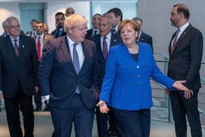 En el encuentro se acordó dejar de suministrar armas a las partes y que los países no intervengan en el conflicto civil