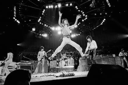 En el escenario en 1975.