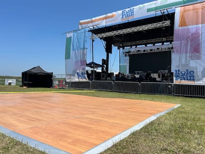 En el escenario principal del evento se intentó batir el récord mundial, pero además se hicieron varios espectáculos más