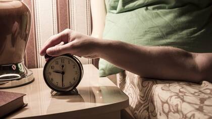 En el estudio, los participantes durmieron una hora más en diciembre que en junio