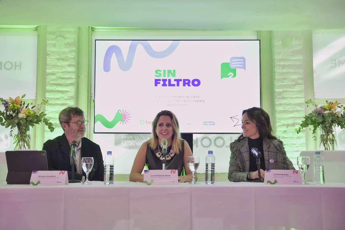 Espacios 'Sin Filtro': 20 Farmacias Ofrecen Asesoramiento Gratuito en Salud Sexual para Adolescentes