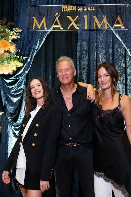 En el evento que se llevó a cabo en el Palacio Duhau, Chaves estuvo acompañada por hermana, Paula y por su padre, Miguel Ángel