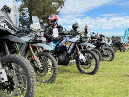 En el evento se vendían accesorios para motos
