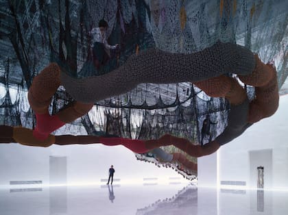 En el Faena Arts Center de Puerto Madero se encuentra la "Hipercultura locura en el vértigo del mundo", creada por el artista Ernesto Neto