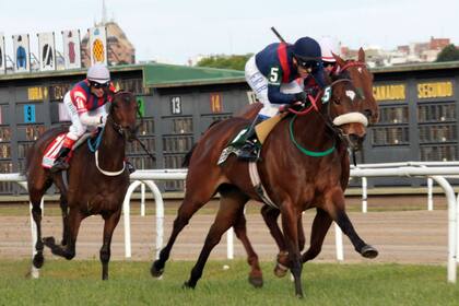 En el final, Sobradora Inc tapó a Feet First