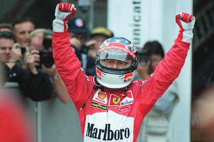 En el Gran Premio de la Argentina 1998, Michael Schumacher celebró la victoria número 28 de las 91 que firmó en la Fórmula 1
