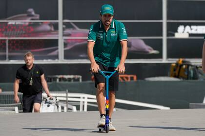 En el Gran Premio de Malasia 2005, Fernando Alonso estuvo a punto del desmayo por un golpe de calor; el piloto asturiano detesta hidratarse durante las carreras.