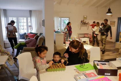 En el hogar de niños "Una posta en el camino" buscan encontrar caminos para que los niños y niñas sanen el daño emocional que les dejaron quienes los cuidaron de manera disfuncional