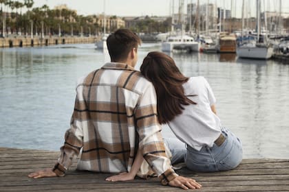 En el libro se cita a Vasallo y Nietzsche para mostrar el tema de la jerarquía que tiene el amor en esta sociedad: "Hoy el amor de pareja tiene el mayor estatus social"