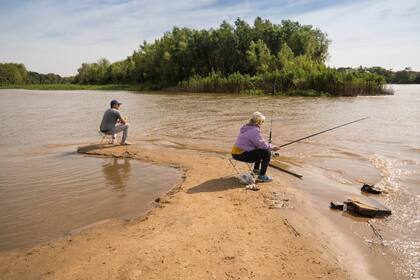 En el litoral santafecino se puede hacer pesca con devolución.