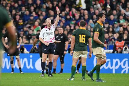En el Mundial se cuidó sobremanera a los jugadores en cuanto a los choques de cabezas, con expulsiones a todo aquél que los provocara; además, se mantuvo el respeto al árbitro, tan típico del rugby.