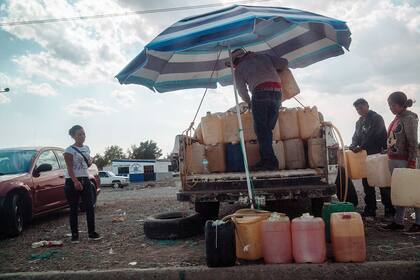 En el mundo narco, la pelea ya no es solo por las rutas para el tráfico de drogas. Ahora se disputan los recursos naturales, un negocio igual de rentable