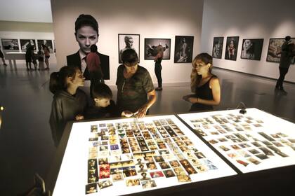 En el Museo MAR, siguen en el verano las muestras de la primavera