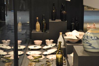 En el museo Sitio Arqueológico La Cisterna, en Moreno 550, ese exhiben los objetos rescatados por arqueólogos, que cuentan el pasado de la ciudad