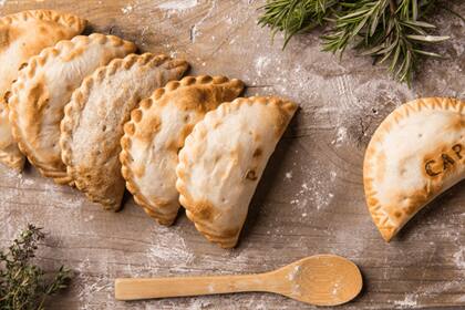 En El Noble ofrecen empanadas y también tartas, paninis, pizzas, bocaditos y más.