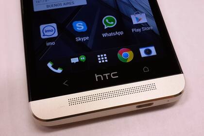 En el One HTC eligió una disposición atípica de los botones de control, que puede resultar molesta