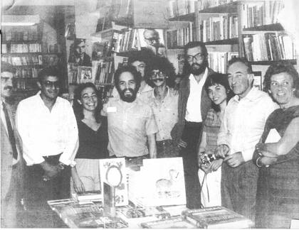 En el pasado: además de los evidentes Héctor Yánover y Cortazar, están, entre otros, Débora Yánover, y un joven Eduardo Stupía, en ese momento empleado de Norte.