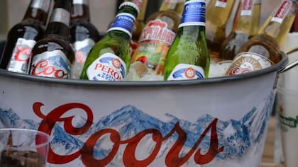 En el pasado, Coors, el fabricante de cerveza estadounidense, experimentó con inducir deliberadamente los sueños de su producto entre los voluntarios.