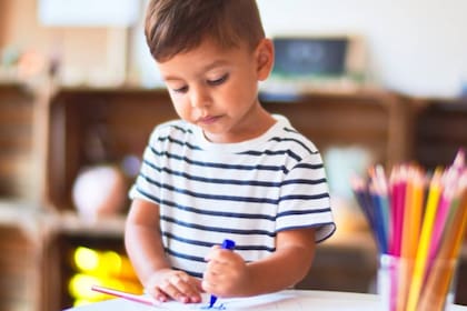 En el pasado, los menores no aprendían a pensar ni a resolver, sino a obedecer, y muy a menudo a hacerlo por miedo y no por confianza o respeto a los mayores