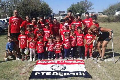 En el predio atlético que fundó a la vera de la estación Presidente Derqui.