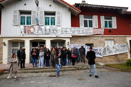 En el predio viven unas 30 familias que podrían verse afectadas si se concretan los despidos anunciados