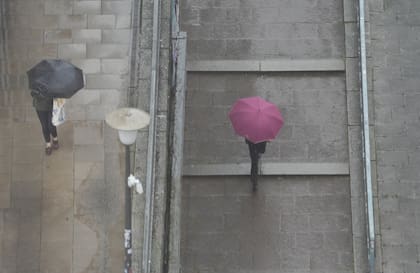 En el primer modelo evaluado, el sistema de baja presión se mantendría confinado a los estados del Golfo, lo que limitaría su impacto a lluvias intensas