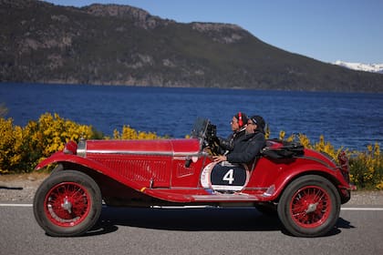En el primer puesto en la clasificación general, obteniendo su segundo título en la competencia, Alejandro López y Gabriel Gourovich, con 357.50 puntos, en un Alfa Romeo 6C 1750 SS de 1929. 