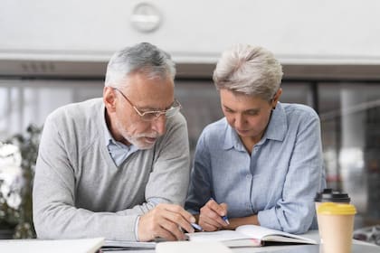 En el primer semestre del año fiscal 2025, Estados Unidos experimentó un crecimiento récord en el número de personas que solicitaron prestaciones de jubilación