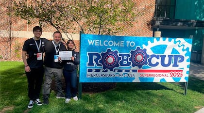 En el recorrido de Martina figuran tres títulos en competencias internacionales de robótica