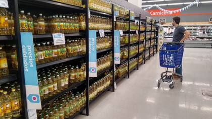 En el sector privado señalan que la suba de los precios internacionales también "está provocando la escasez" de recursos para el fondo aceitero