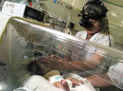 Los servicios de neonatología enfrentan la escasez de especialistas