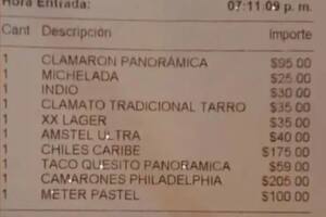 Fue a una cena y un mozo le hizo un favor: no sabía que en el ticket le esperaba una sorpresa