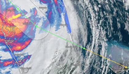 En el último reporte, el Centro Nacional de Huracanes descontinuó las alertas y vigilancia para diferentes regiones de la costa de Florida