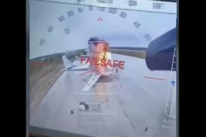 En el video difundido se aprecia claramente la magnitud del ataque y el nivel destrucción generada en las aeronaves rusas