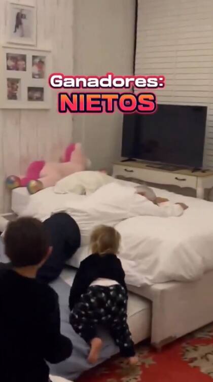 En el video, Piñera se rindió ante sus nietos