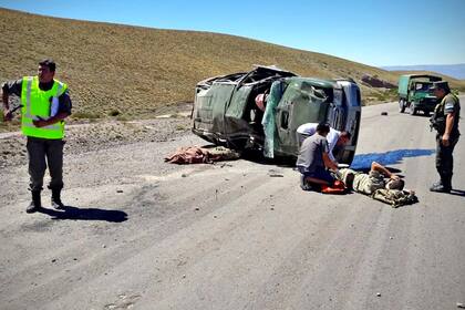 A los 34 años el capitán David Carabajal viajaba con tres compañeros en una camioneta del Ejército por la ruta 150 en la provincia de San Juan camino a Chile. El vehículo volcó al mediodía.