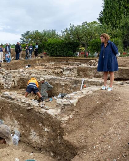 En el yacimiento los arqueólogos encontraron tres tabernas y un mausoleo principesco de tamaño "excepcional" en la antigua Vienna romana