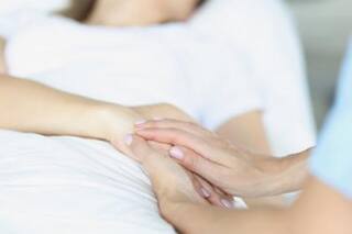 Eutanasia en Uruguay: qué limitaciones tiene y cuál es la situación en la Argentina, según un especialista