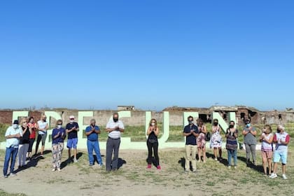 En enero del 2021, los exresidentes de Epecuén se rencontraron para conmemorar los 100 años de su fundación, en un evento que estuvo encabezado por Viviana Castro