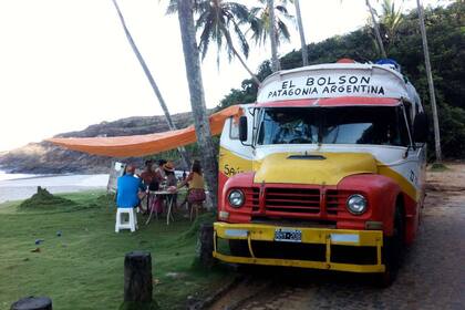 En esta aventura recorren 1.000 kilómetros por mes y cocinan unos 100 litros de cerveza.