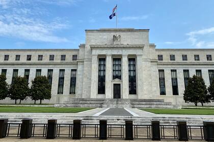 En esta foto de archivo tomada el 1 de julio de 2020, se ve el edificio de la Junta de la Reserva Federal en Washington, DC