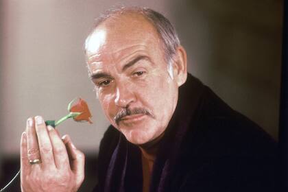 Connery, en 1987, promocionando El nombre de la rosa, uno de sus roles más famosos fuera de Bond, sobre la novela de Eco