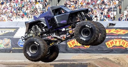 En esta gira están confirmadas figuras emblemáticas del circuito internacional, entre ellas Grave Digger, El Toro Loco, Spider-Man, Megalodon, Ironman, Thor y Black Panther, además del JCB Digatron, cada uno con su piloto oficial