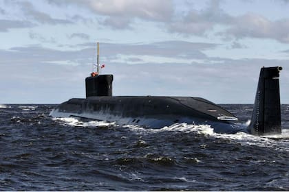 En esta imagen, el submarino nuclear ruso Yuri Dolgoruky se ve cerca de la ciudad norteña de Severodvinsk, en 2009