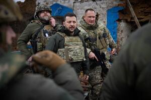 Por qué la multimillonaria ayuda militar de EE.UU. a Ucrania quedó rehén de la campaña electoral